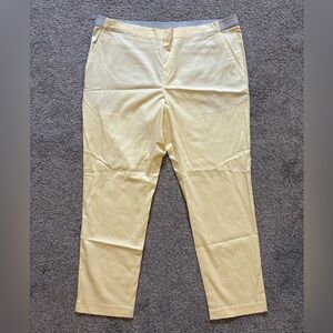 Uniqlo Women's Pale Easter Yellow Cotton Blend Stretch Cropped Ankle Pants